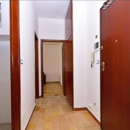 Al Centro Di *